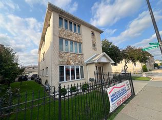 5922 S Archer Ave #2C, Chicago, IL 60638
