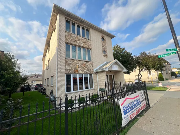 5922 S Archer Ave #2C, Chicago, IL 60638
