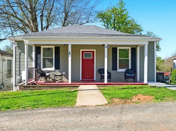 136 A St, Monroe, VA 24574
