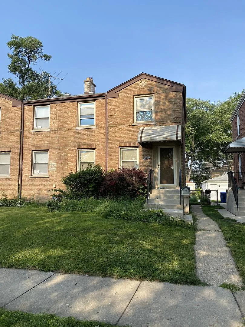 1682 Orchard St photo 1