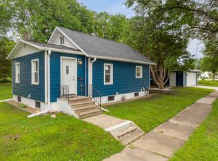 725 Harwood Ave, Waterloo, IA 50701