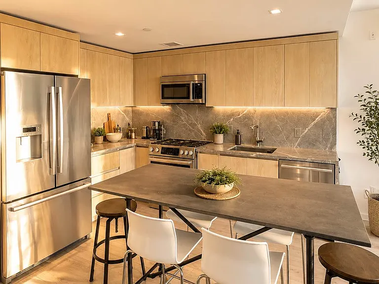 567 Ocean Ave #B803 — Photo 2