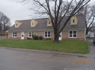 932-934 Colonial Park Dr, Jeffersonville, IN 47130