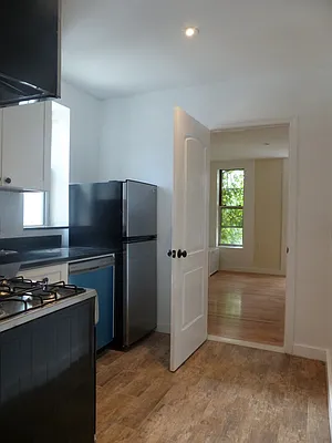 Rented by Immac Realty | media 30