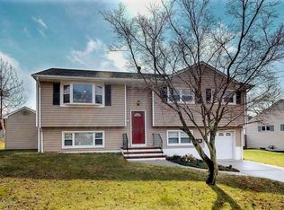 16 Oliver Dr, Neptune City, NJ 07753