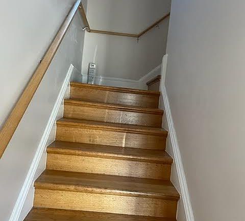 3rd image of 146 Ashton Ave