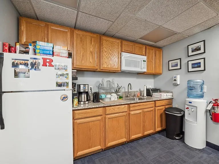 495 Union Ave #D — Photo 3