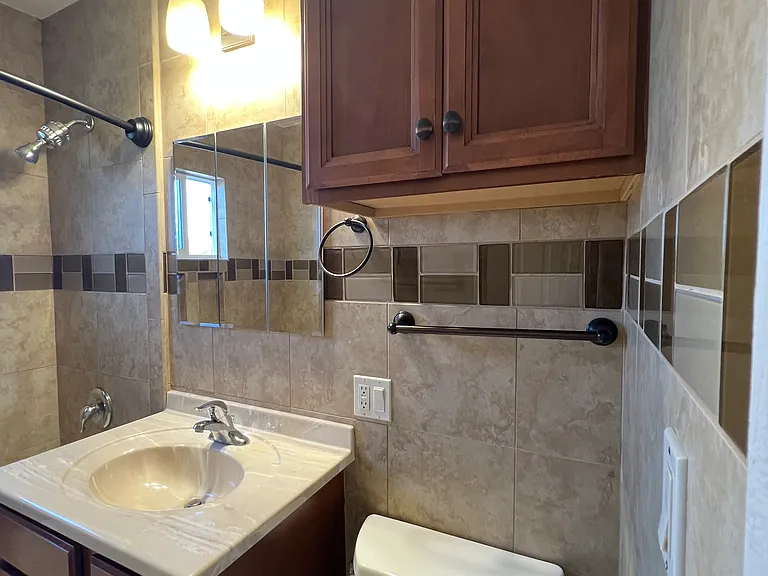 4837 Brighton Ave — Photo 13
