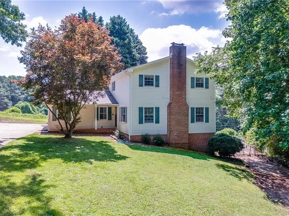 4302 Holiday Heights Dr, Oakwood, GA 30566
