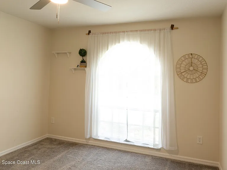 1572 Holbrook Rd NW — Photo 16