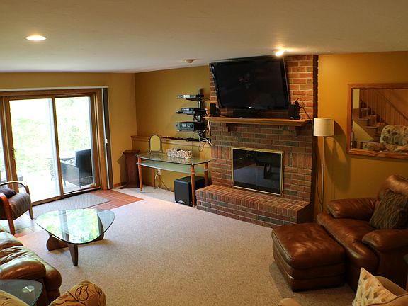 5th image of 1560 Falconcrest Dr NE