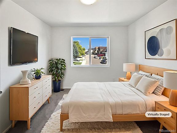 4th image of 7575 Elmwood Street