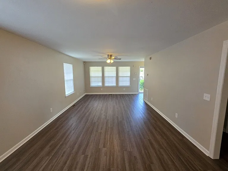 1825 Hermosa St — Photo 6