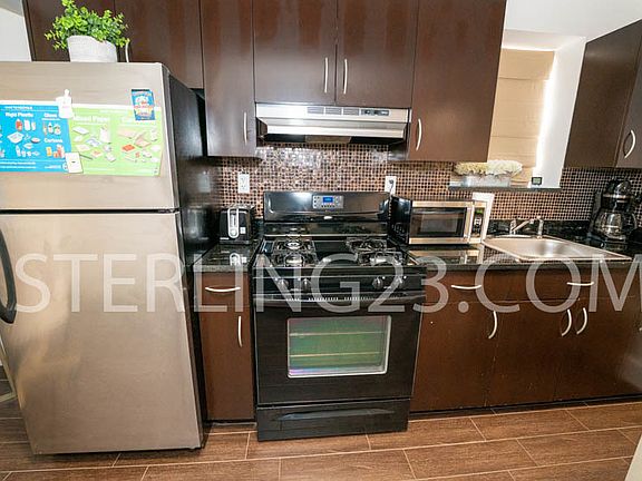 4th image of 21-77 28th St #1