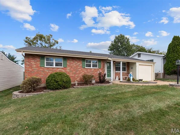 11139 Fawnhaven Dr, Saint Louis, MO 63126