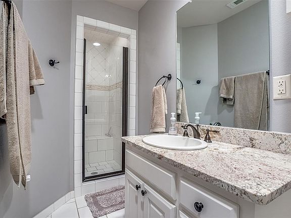 2nd image of 3430 McFarlin Blvd APT 5