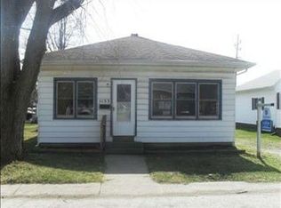 1153 E Walnut St, Nappanee, IN 46550