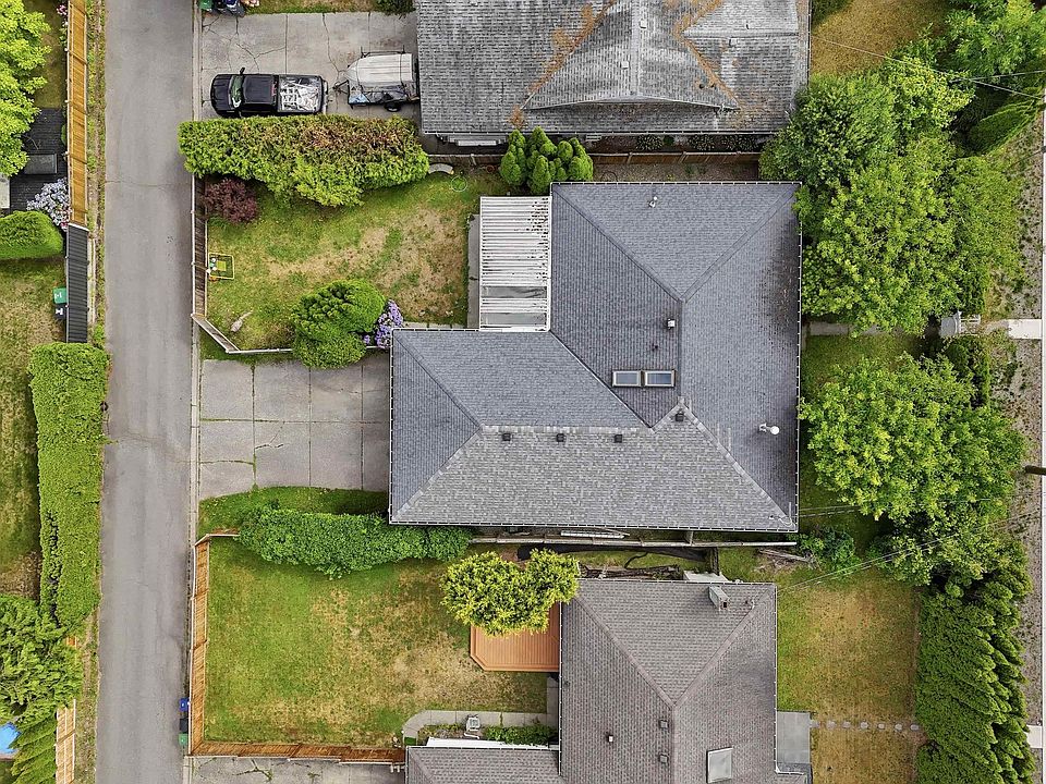 1st image of 1364 160th St