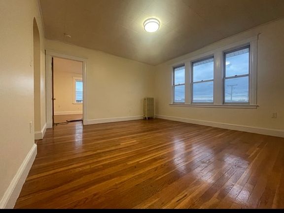 3rd image of 453 Malden St