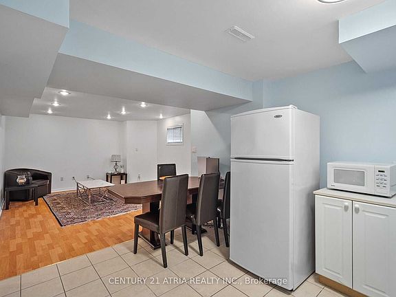 2nd image of 22 Sweet Water Cres #Basement