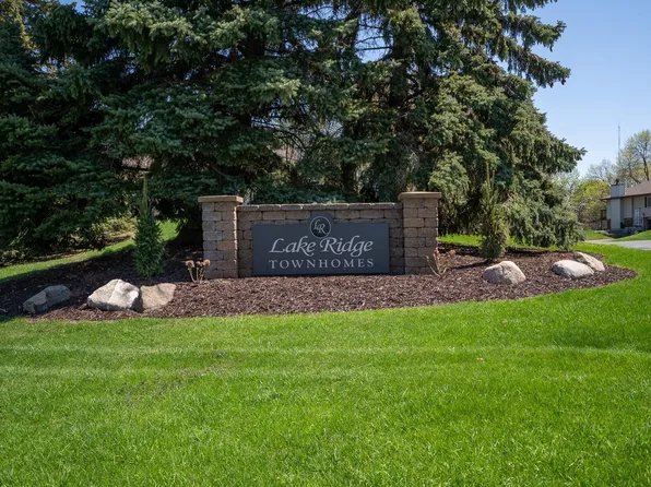 4530 Bridge Ct, Shoreview, MN 55126