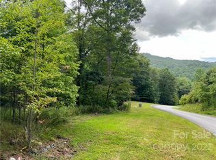 6 Kelly Mountain Rd, Brevard, NC 28712