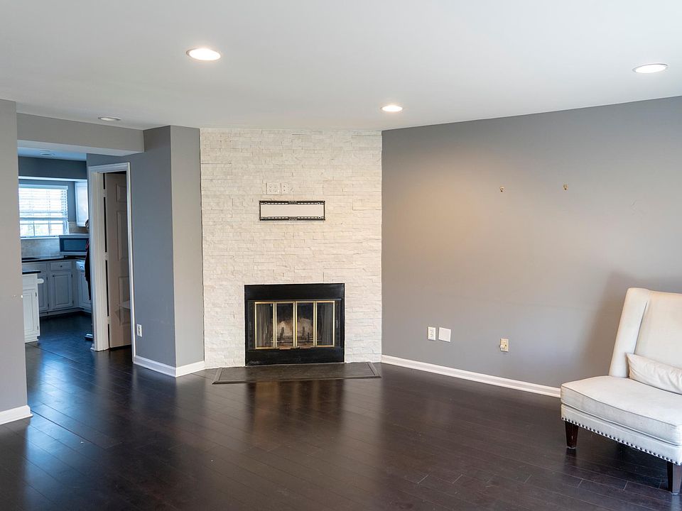 1st image of 6547 Medinah Ln