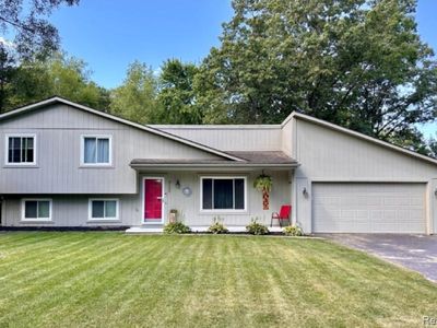 3165 Jennella Dr, Commerce Township, MI, 48390