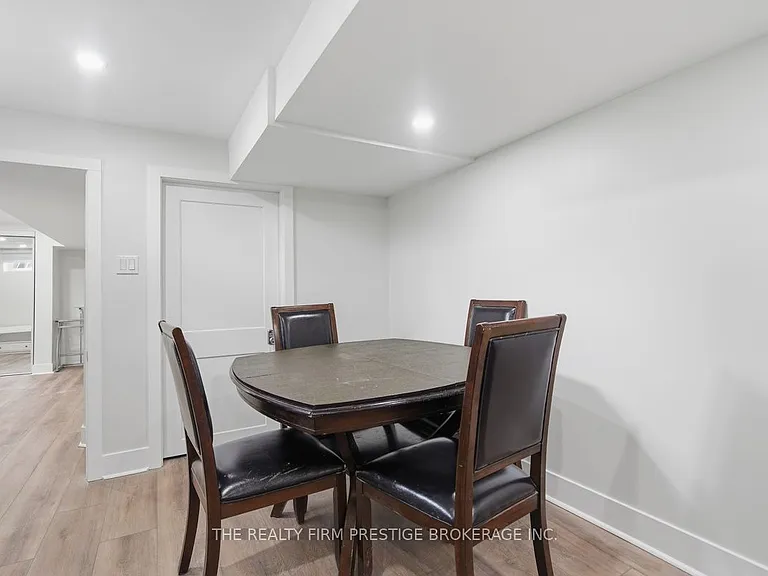 612 Fox Mill Pl #LOWER — Photo 6