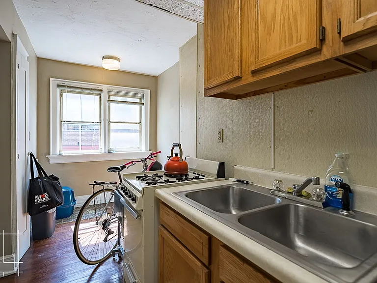 29 W. 1st Ave — Photo 10