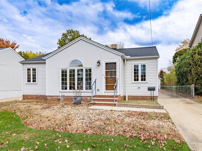 1201 Summit Dr, Mayfield Heights, OH, 44124