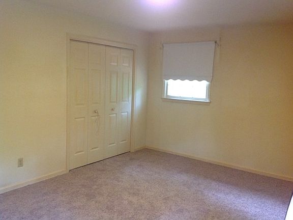 3rd image of 1905 Huckleberry Dr