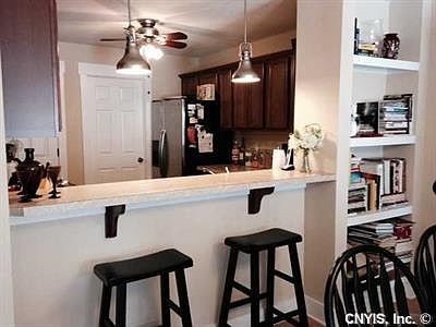 4th image of 5320 Villa Ridge Ct