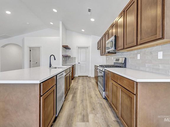 3rd image of 730 Cheri Court Block #7-lot 4