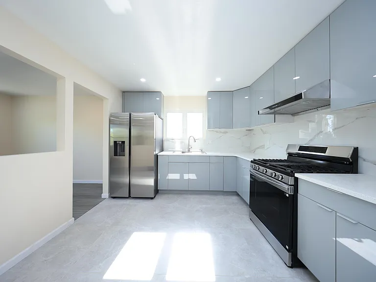 275 Katan Ave #2 — Photo 2