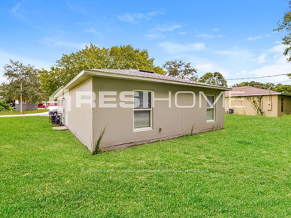 4th image of 2408 Maple Ave