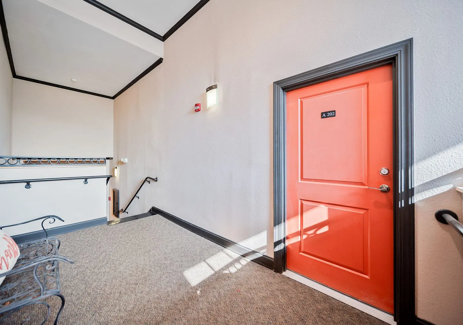 Charming 2-bedroom Condo- Old Shandon — Photo 2