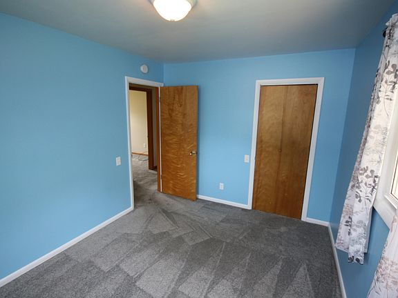 2nd image of 55684 Giddings Ct