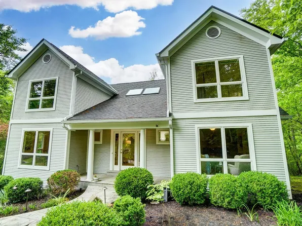 900 Apple Hill Rd, Cincinnati, OH 45230