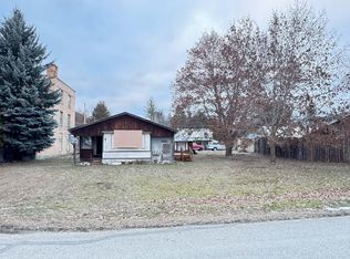 107 E 4th Ave, Metaline Falls, WA 99153
