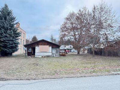 107 E 4th Ave, Metaline Falls, WA, 99153