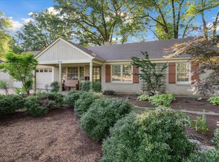 964 Ivy Rd, Memphis, TN 38117