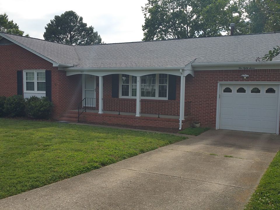 1st image of 587 Windjammer Cres