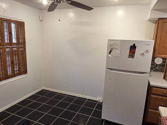 3rd image of 2204 Dawn Ln #1