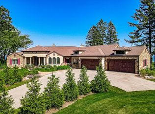 671 Lakefield Rd, Grafton, WI 53024