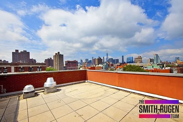 Rented by R New York | media 25