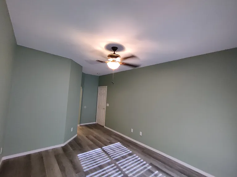 1610 Davilla St — Photo 7