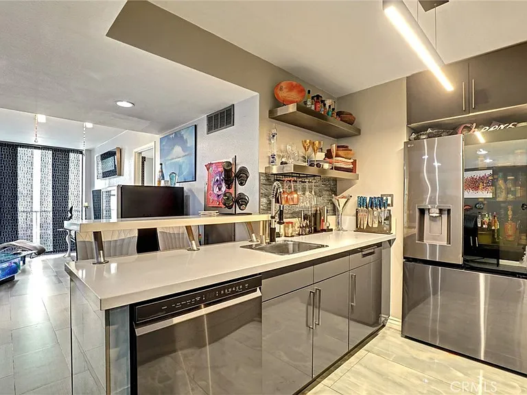1750 E Ocean Blvd #101 — Photo 6