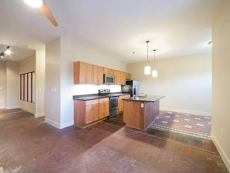 Fifth Avenue School Lofts — Photo 2