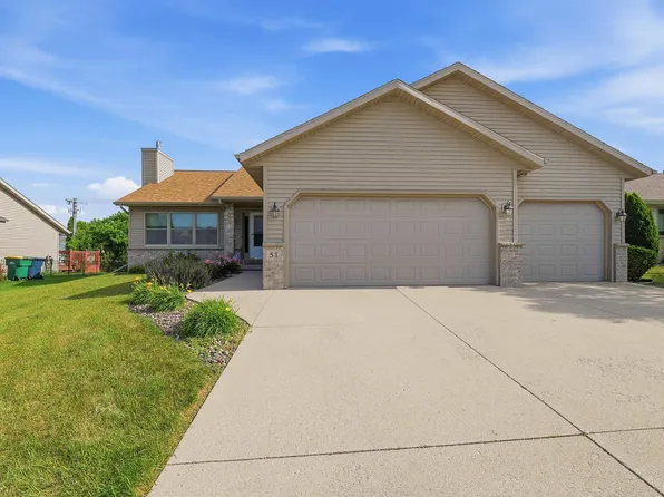 51 Yacoub Ln, Fond Du Lac, WI 54935